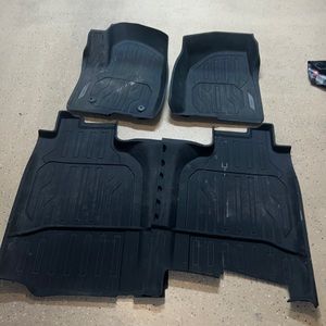 2022-2023 GMC Sierra All Whetter Floor Mats